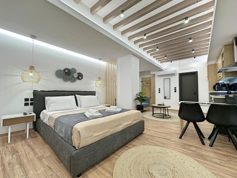Oasis Luxury Apartments Eretria  Exterior photo