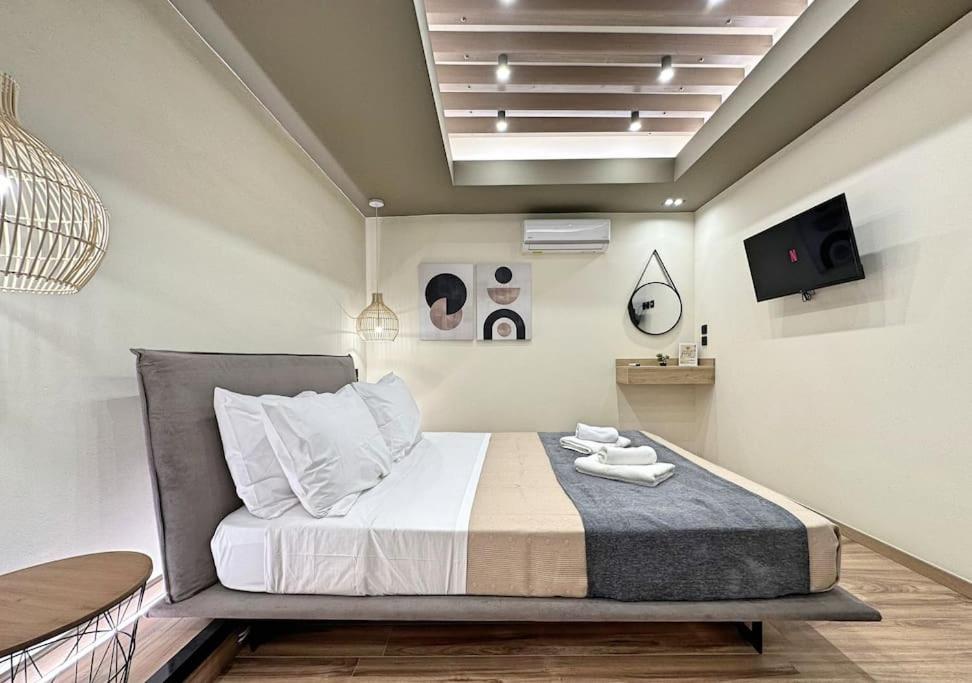 Oasis Luxury Apartments Eretria  Exterior photo